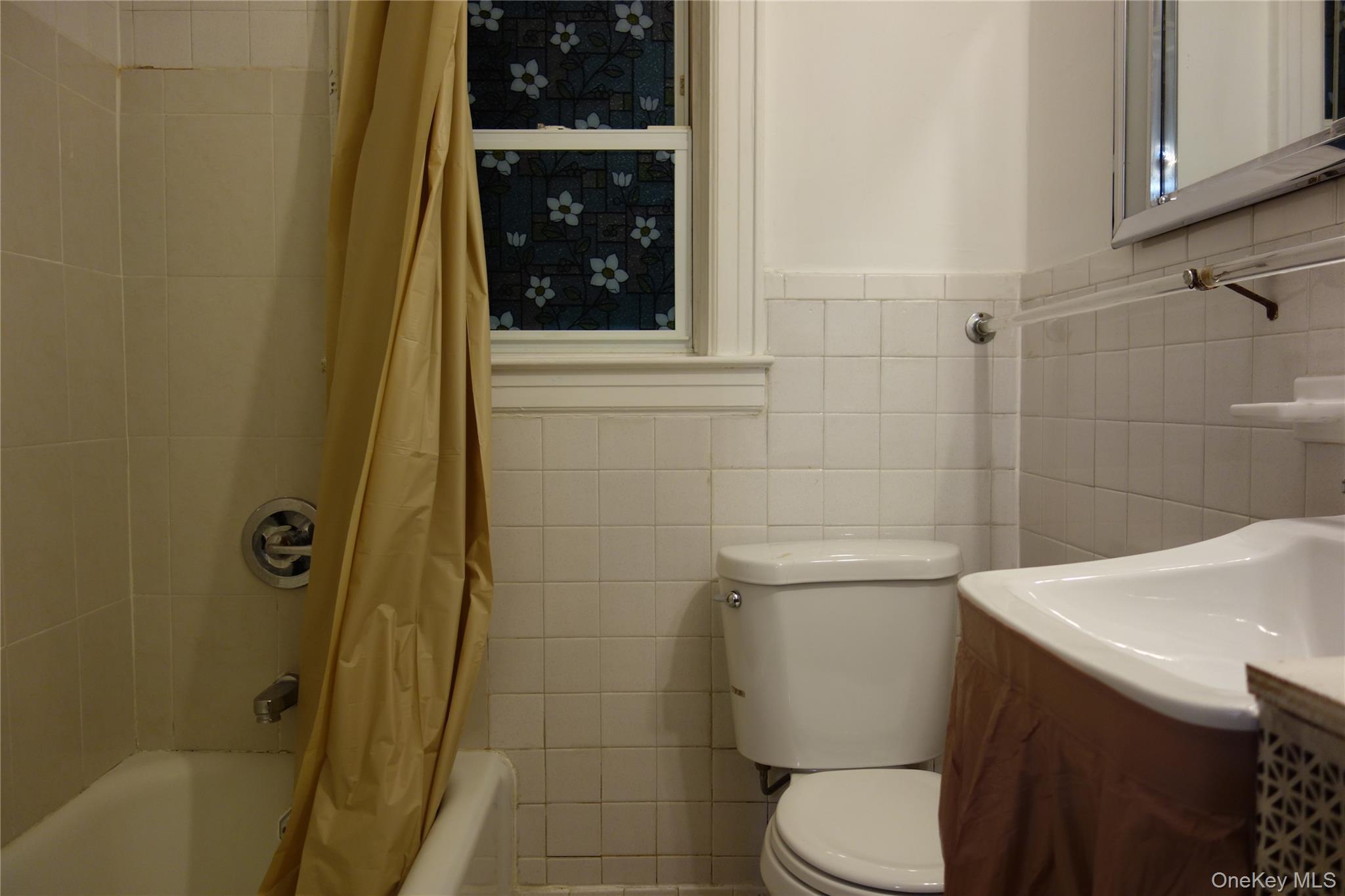 Single Family 84th Queens, NY 11432, MLS-1014447-20
