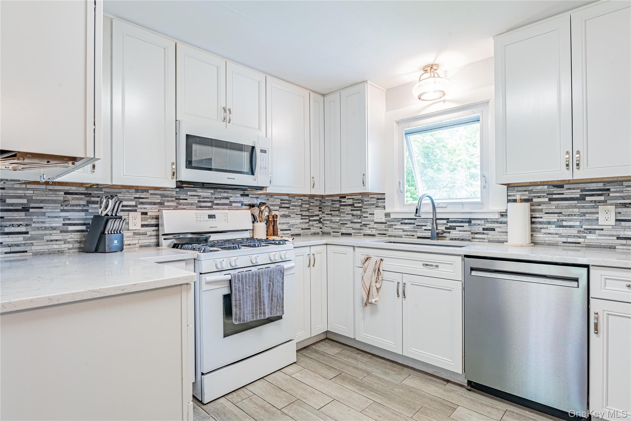 Single Family Russett Lane  Dutchess County, NY 12590, MLS-1014450-27