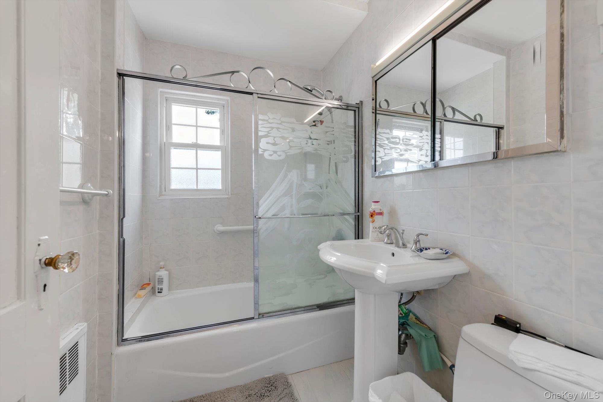 Single Family 56th Avenue Queens, NY 11365, MLS-1014457-9