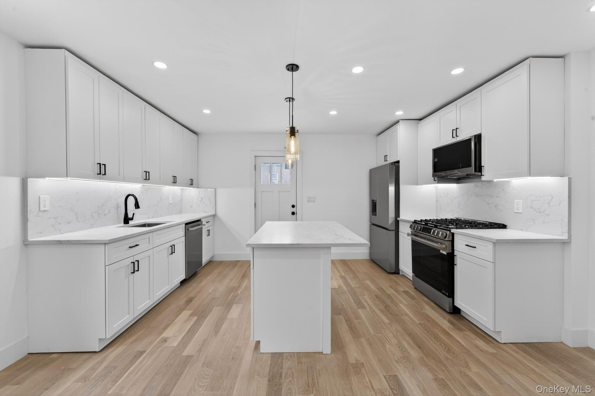 Single Family 99th Brooklyn, NY 11236, MLS-1014467-2