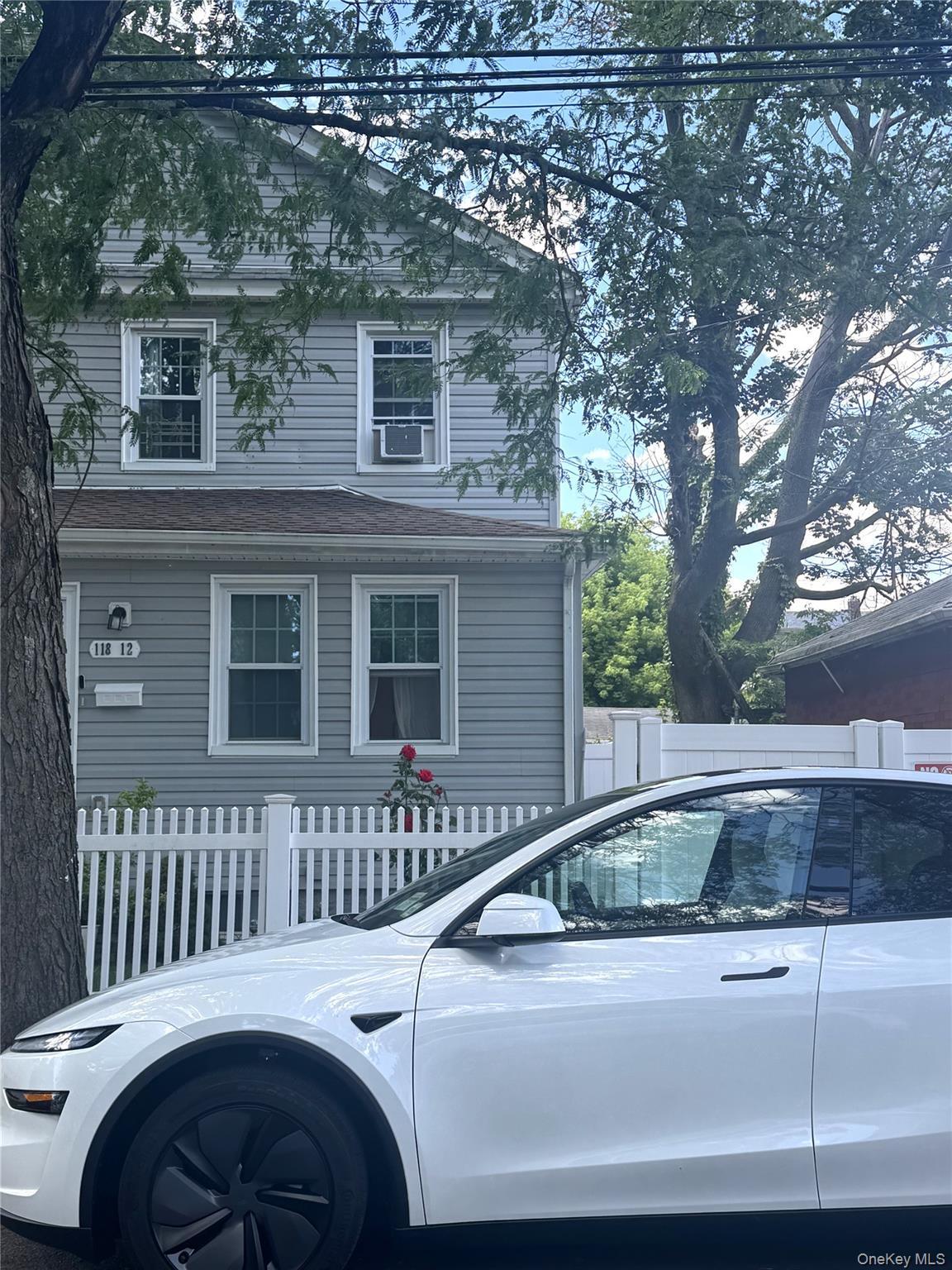 Single Family 190th Street  Queens, NY 11412, MLS-1014478-2
