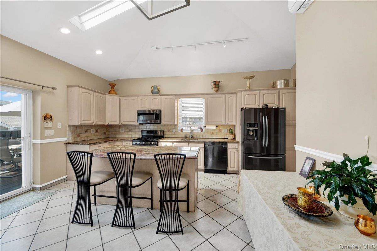 Single Family Dean Avenue Bronx, NY 10465, MLS-1014481-6