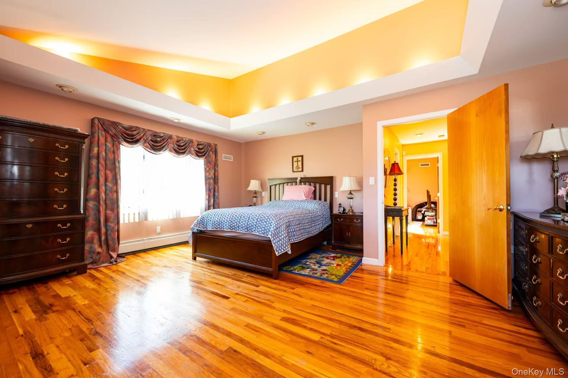 Single Family 28th Road Queens, NY 11360, MLS-1014491-15
