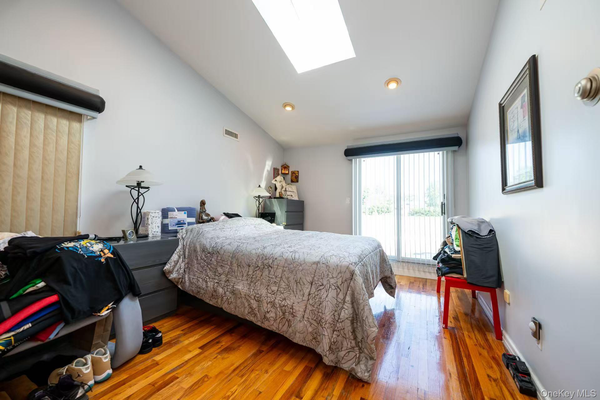 Single Family 28th Road Queens, NY 11360, MLS-1014491-19