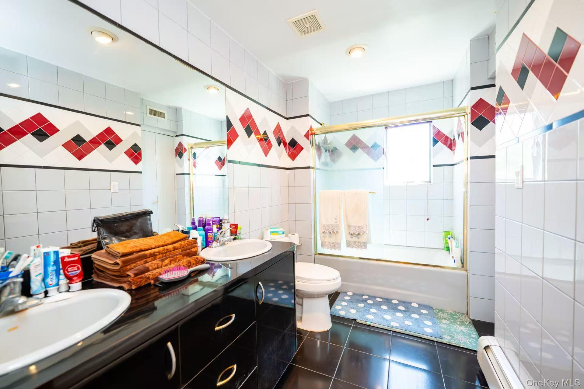 Single Family 28th Road Queens, NY 11360, MLS-1014491-21