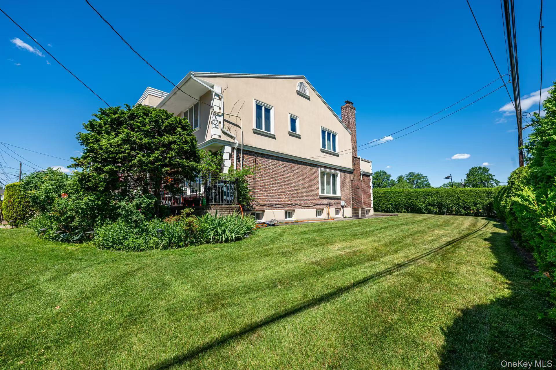 Single Family 28th Road  Queens, NY 11360, MLS-1014491-24