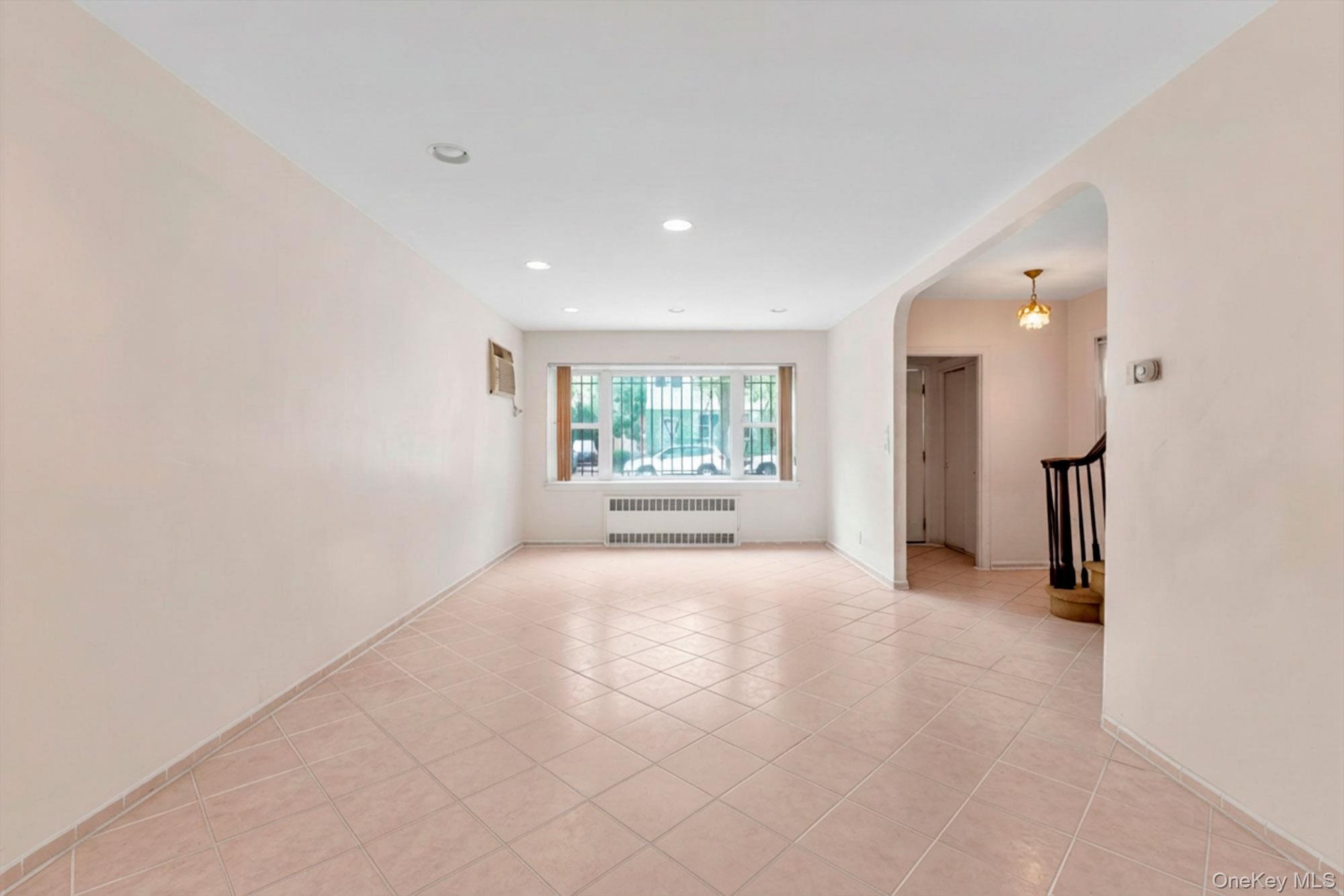 Single Family Hoover Avenue Queens, NY 11435, MLS-1014494-2