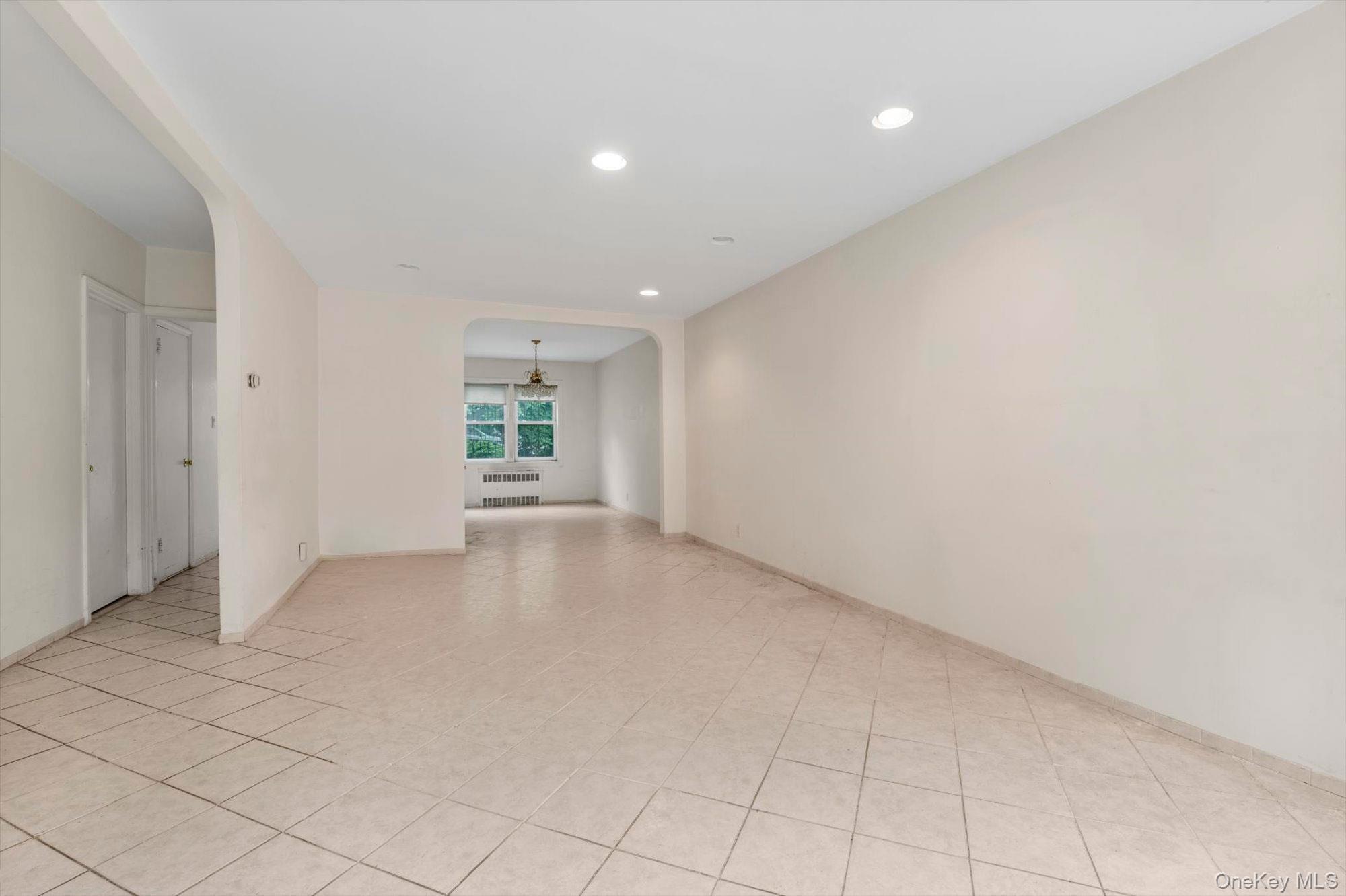 Single Family Hoover Avenue Queens, NY 11435, MLS-1014494-4