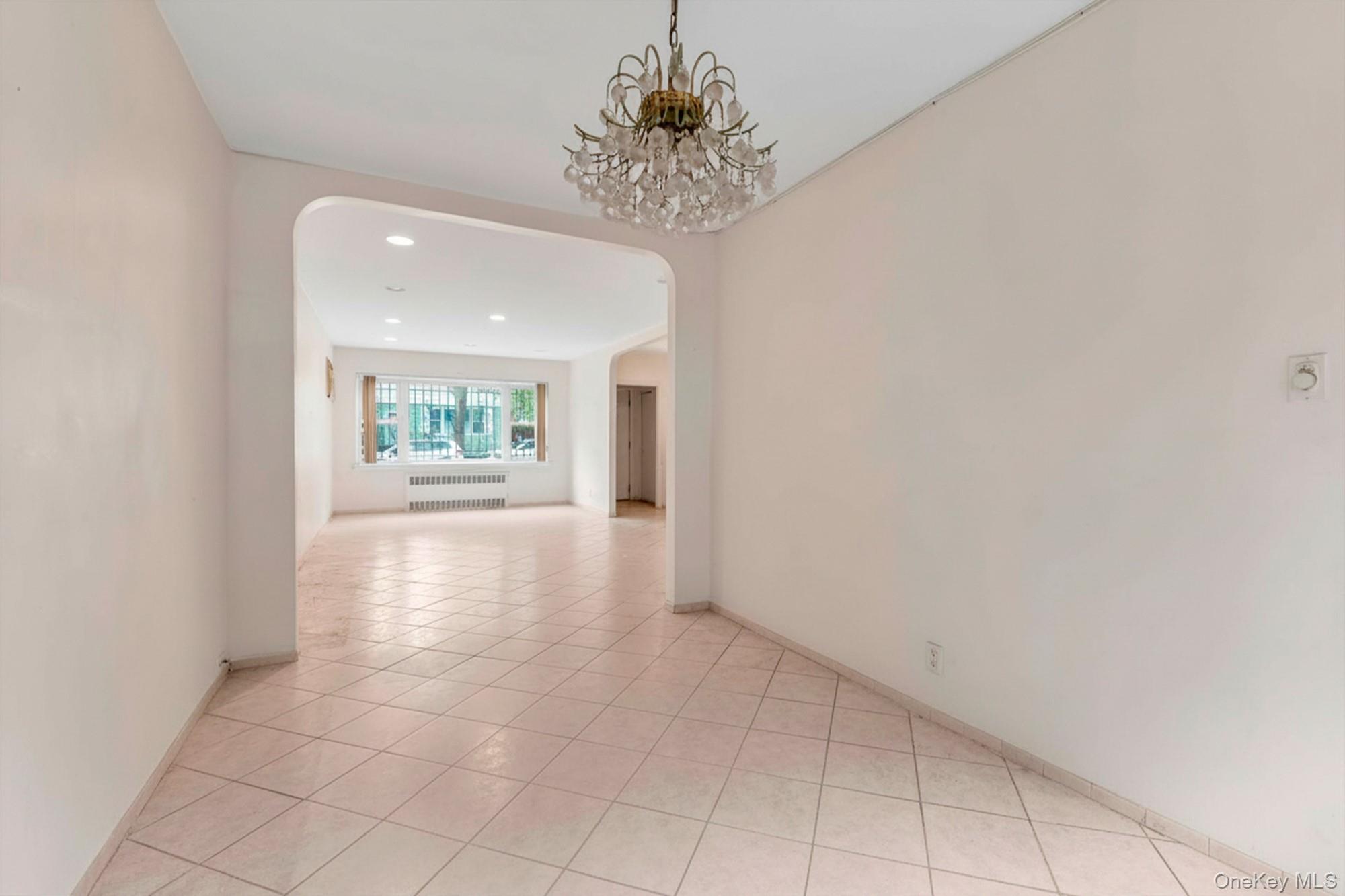 Single Family Hoover Avenue Queens, NY 11435, MLS-1014494-5