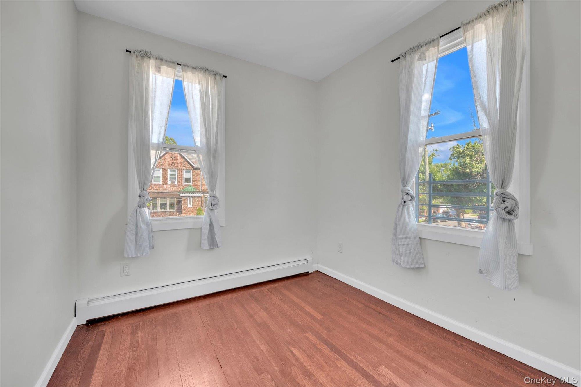 Single Family 96th Queens, NY 11369, MLS-1014523-11