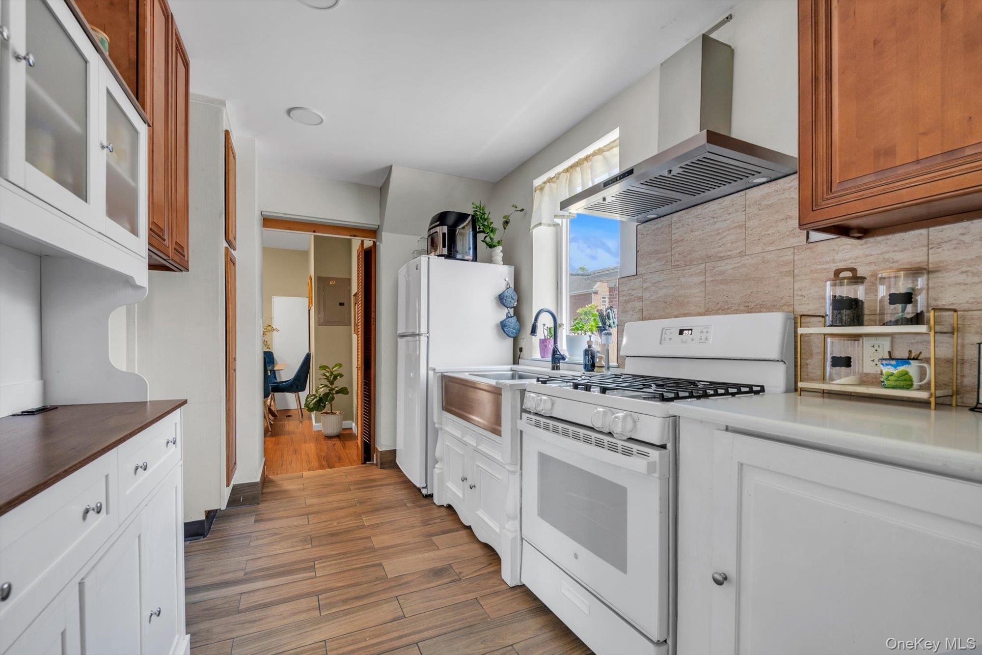 Single Family 96th Queens, NY 11369, MLS-1014523-18