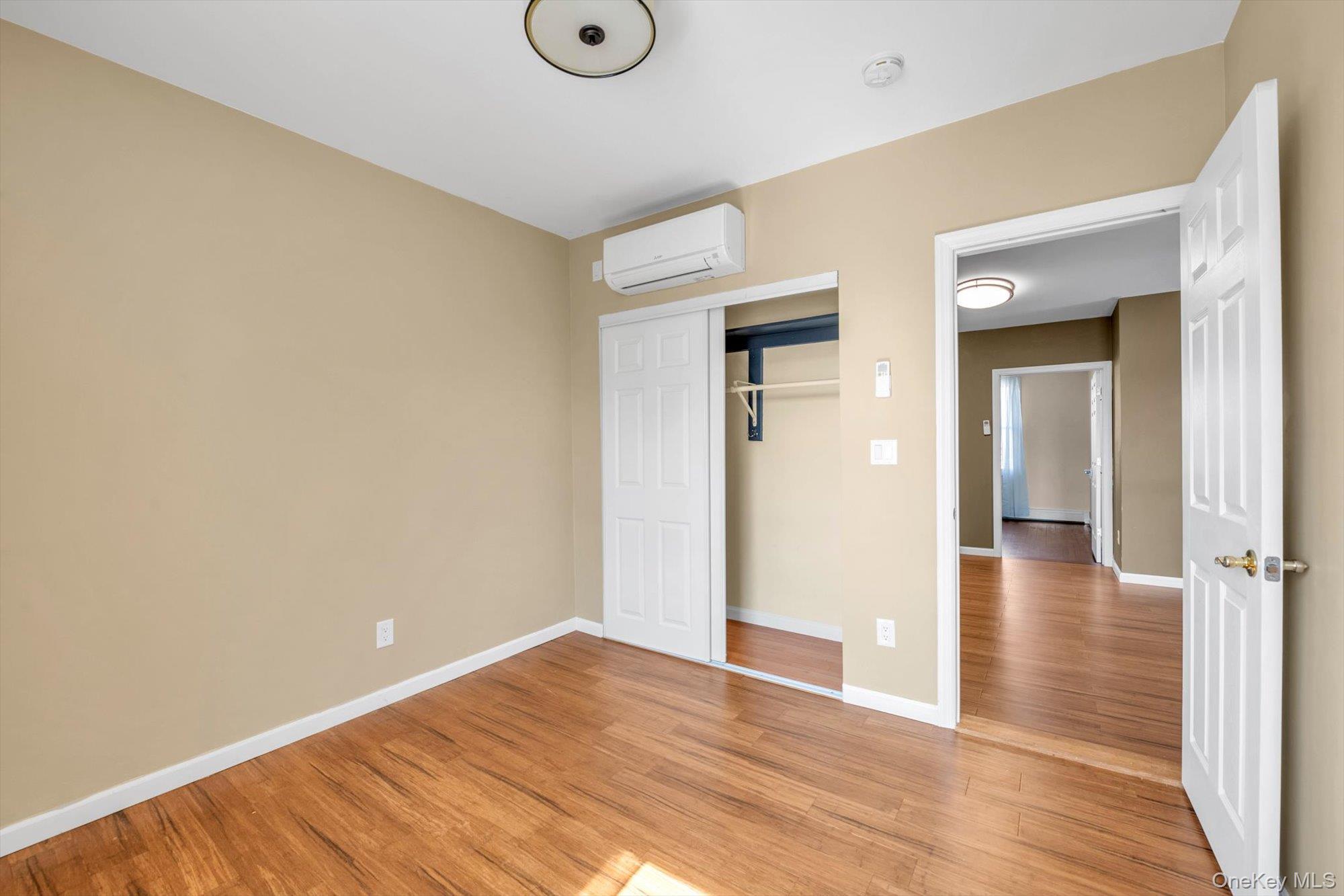 Single Family 96th Queens, NY 11369, MLS-1014523-8