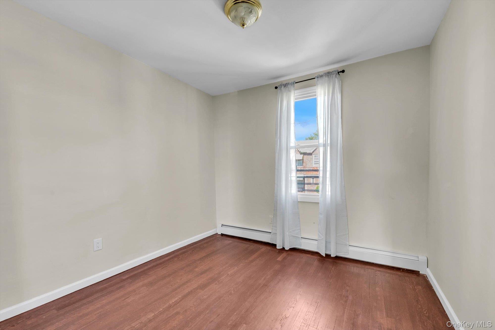 Single Family 96th Queens, NY 11369, MLS-1014523-9