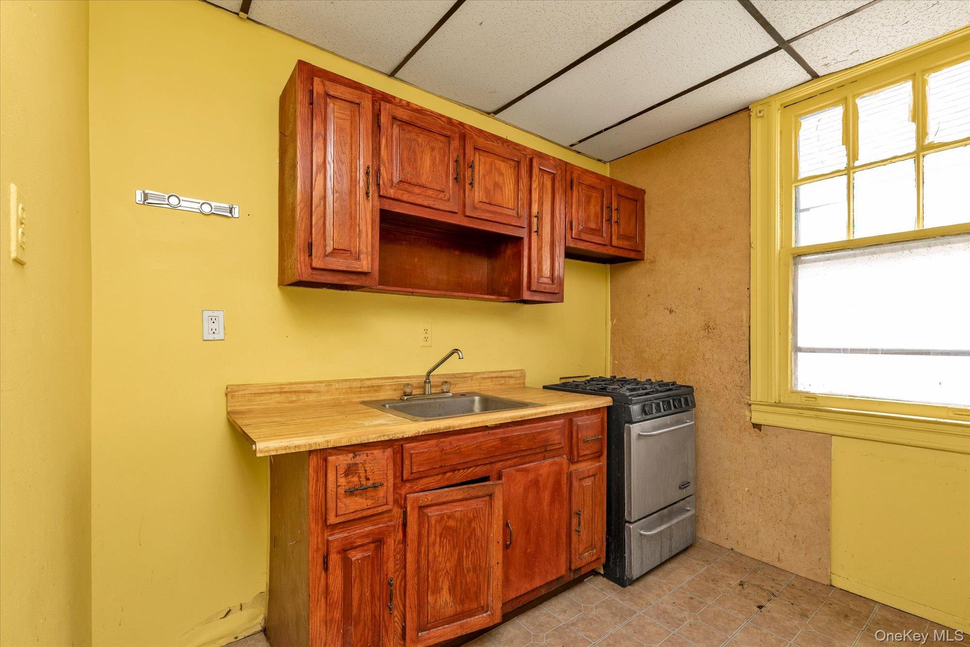 Single Family 196th  Queens, NY 11412, MLS-1014557-16