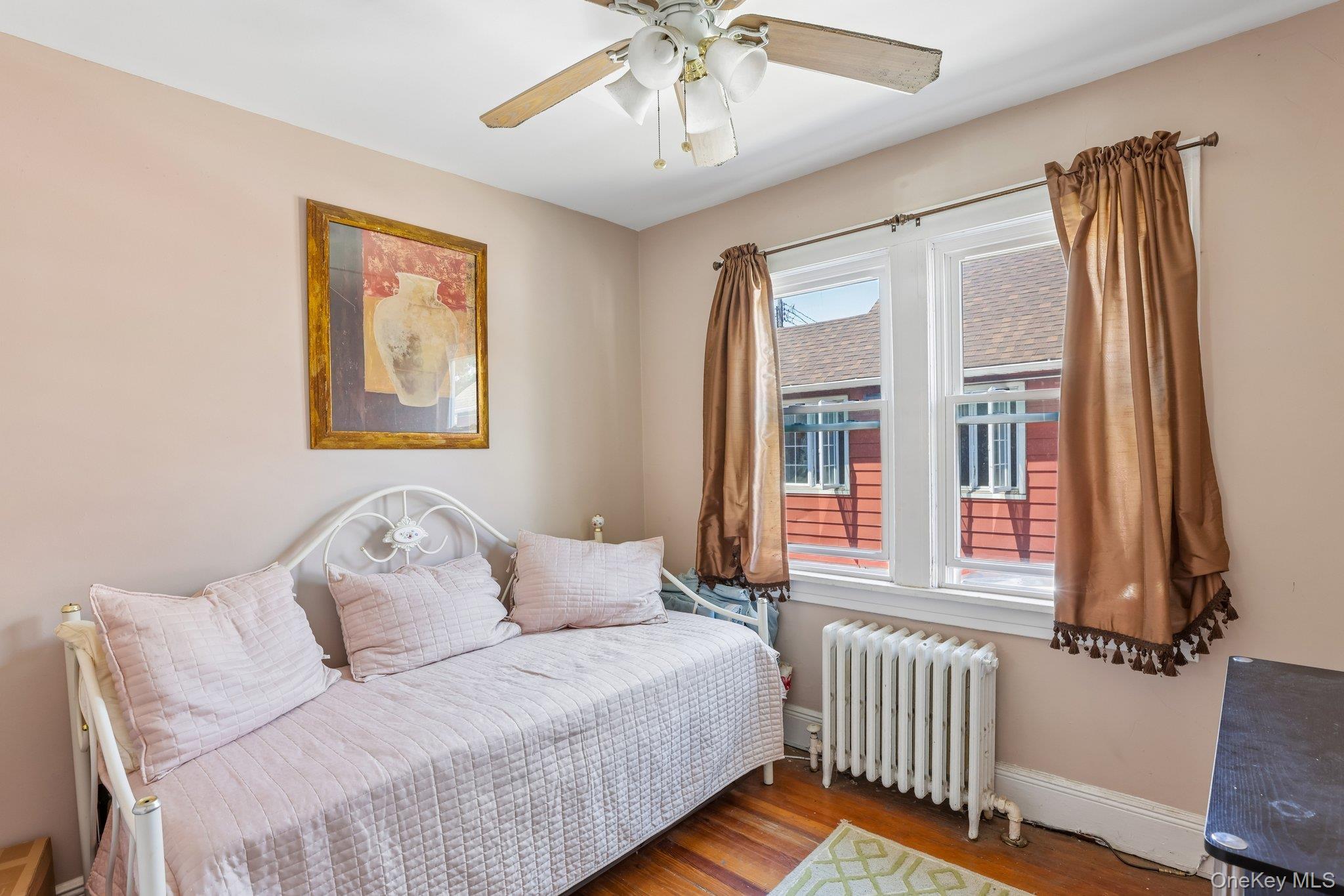 Single Family 243rd Street Queens, NY 11422, MLS-1014601-17