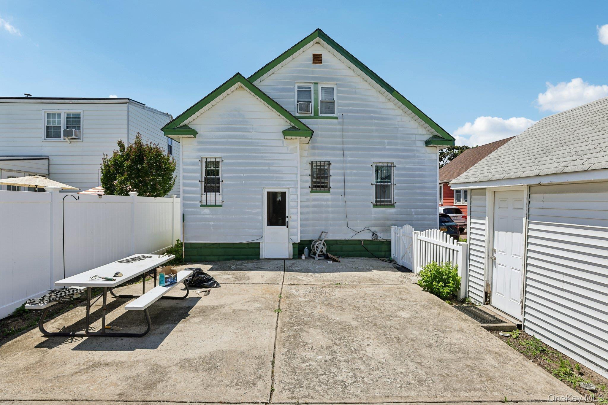 Single Family 243rd Street Queens, NY 11422, MLS-1014601-26