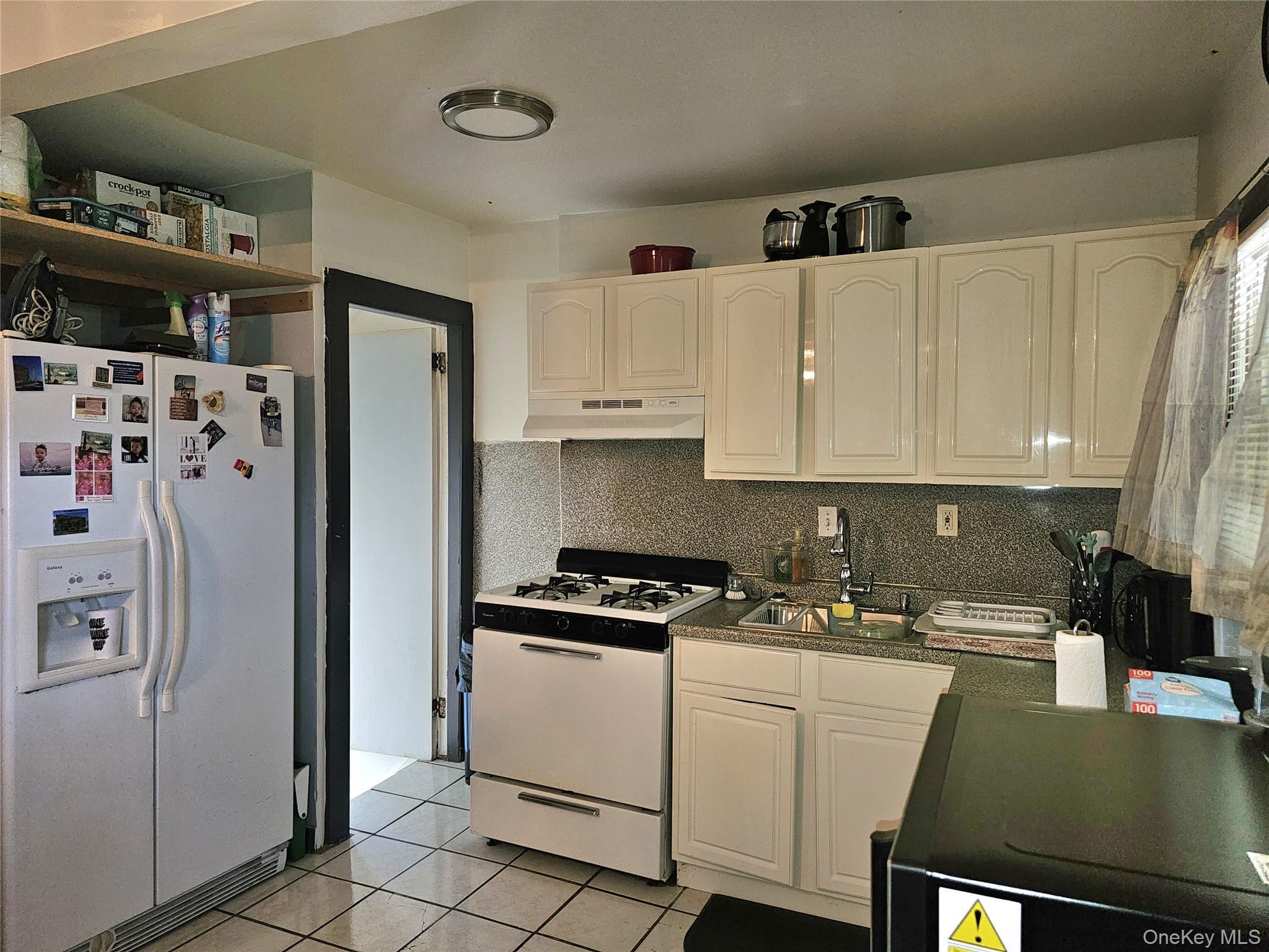 Single Family 223rd Street Queens, NY 11413, MLS-1014617-16