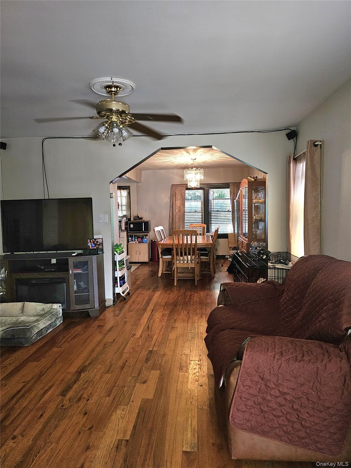 Single Family 223rd Street Queens, NY 11413, MLS-1014617-18