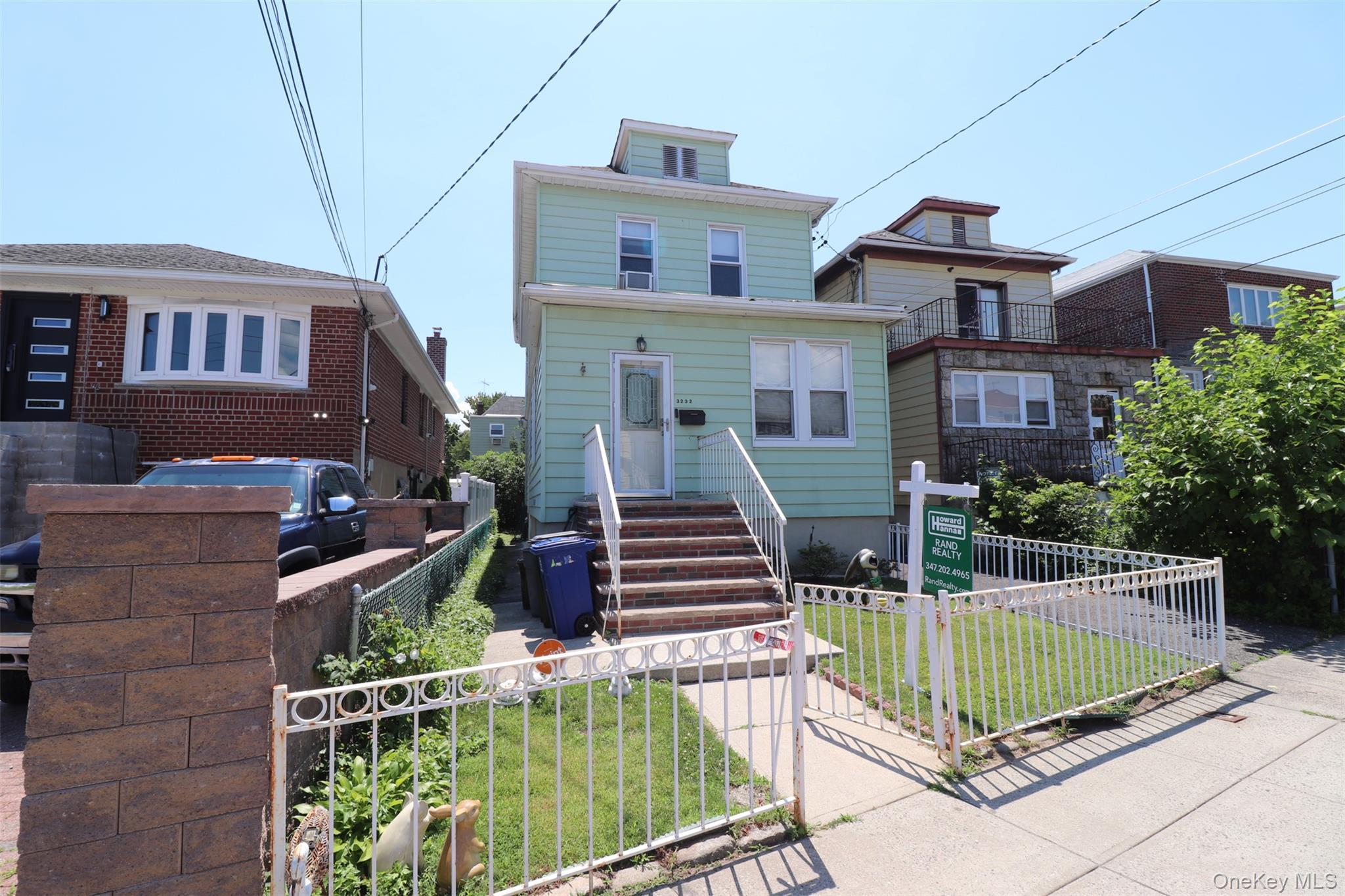 Single Family Country Club Road  Bronx, NY 10465, MLS-1014621-16