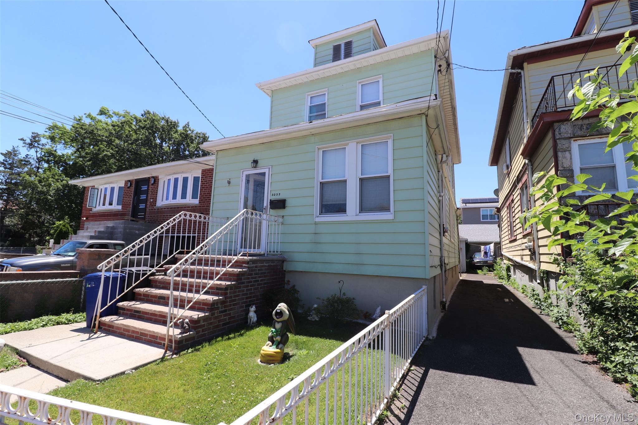 Single Family Country Club Bronx, NY 10465, MLS-1014621-2