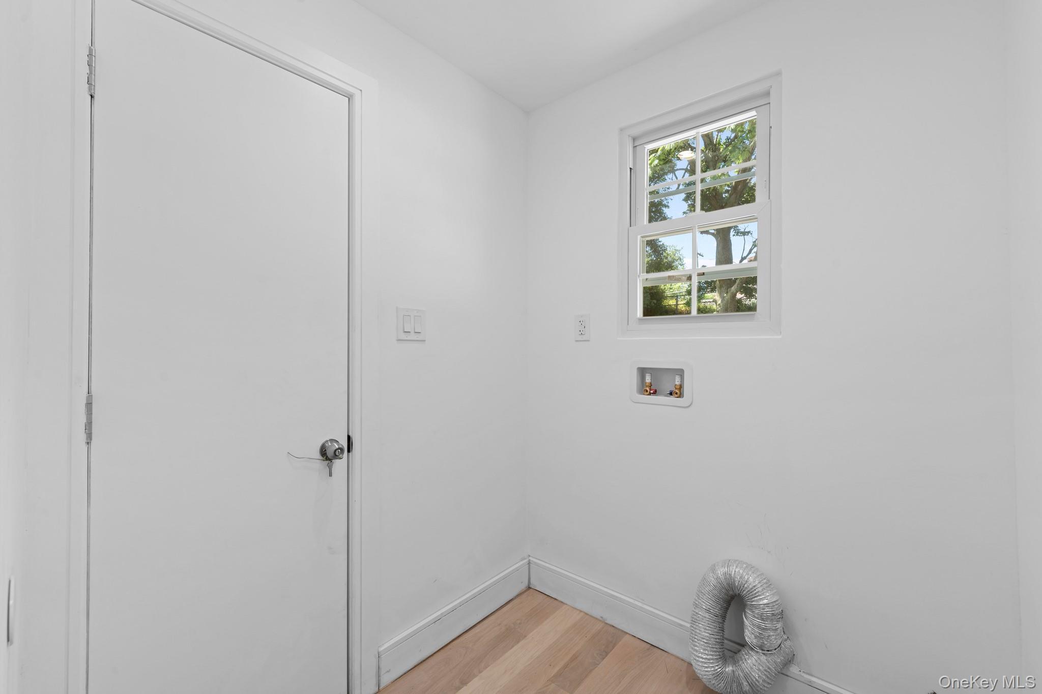 Single Family Westgate Street Queens, NY 11413, MLS-1014629-11