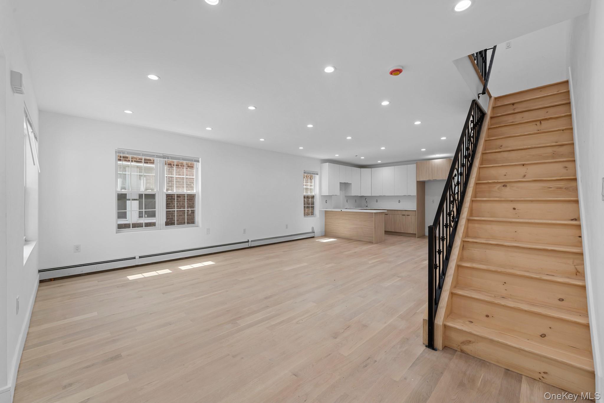 Single Family Westgate Street Queens, NY 11413, MLS-1014629-12