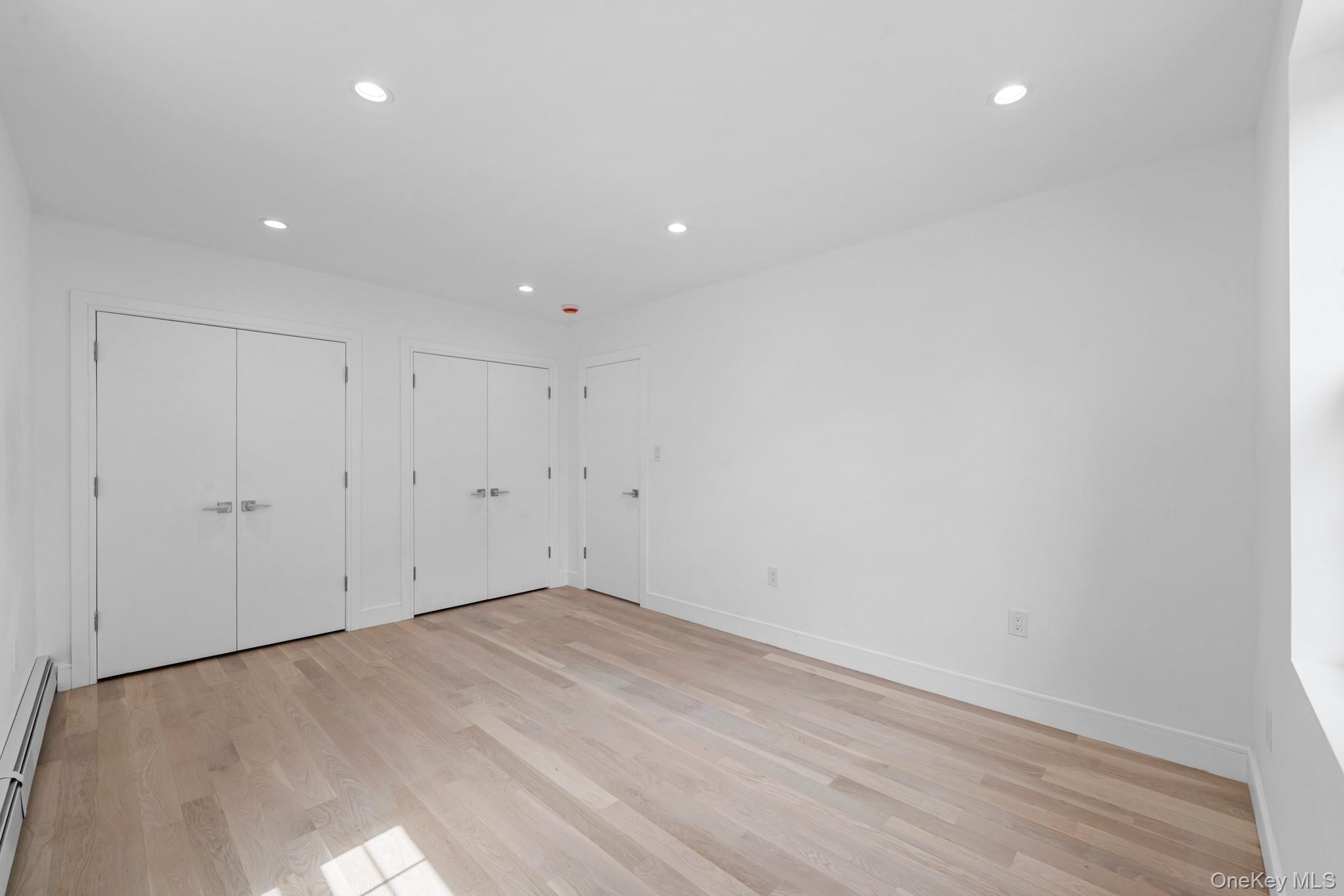 Single Family Westgate Street Queens, NY 11413, MLS-1014629-15
