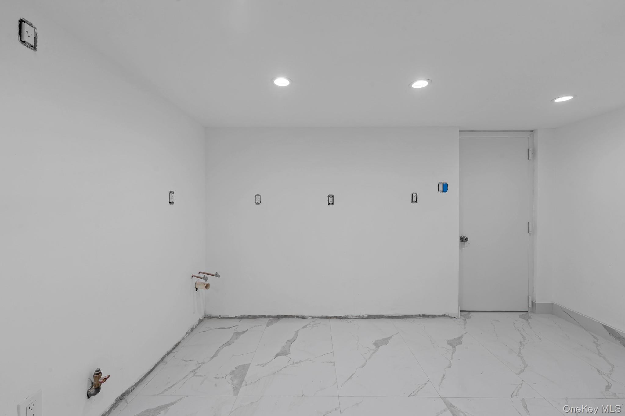 Single Family Westgate Street Queens, NY 11413, MLS-1014629-23