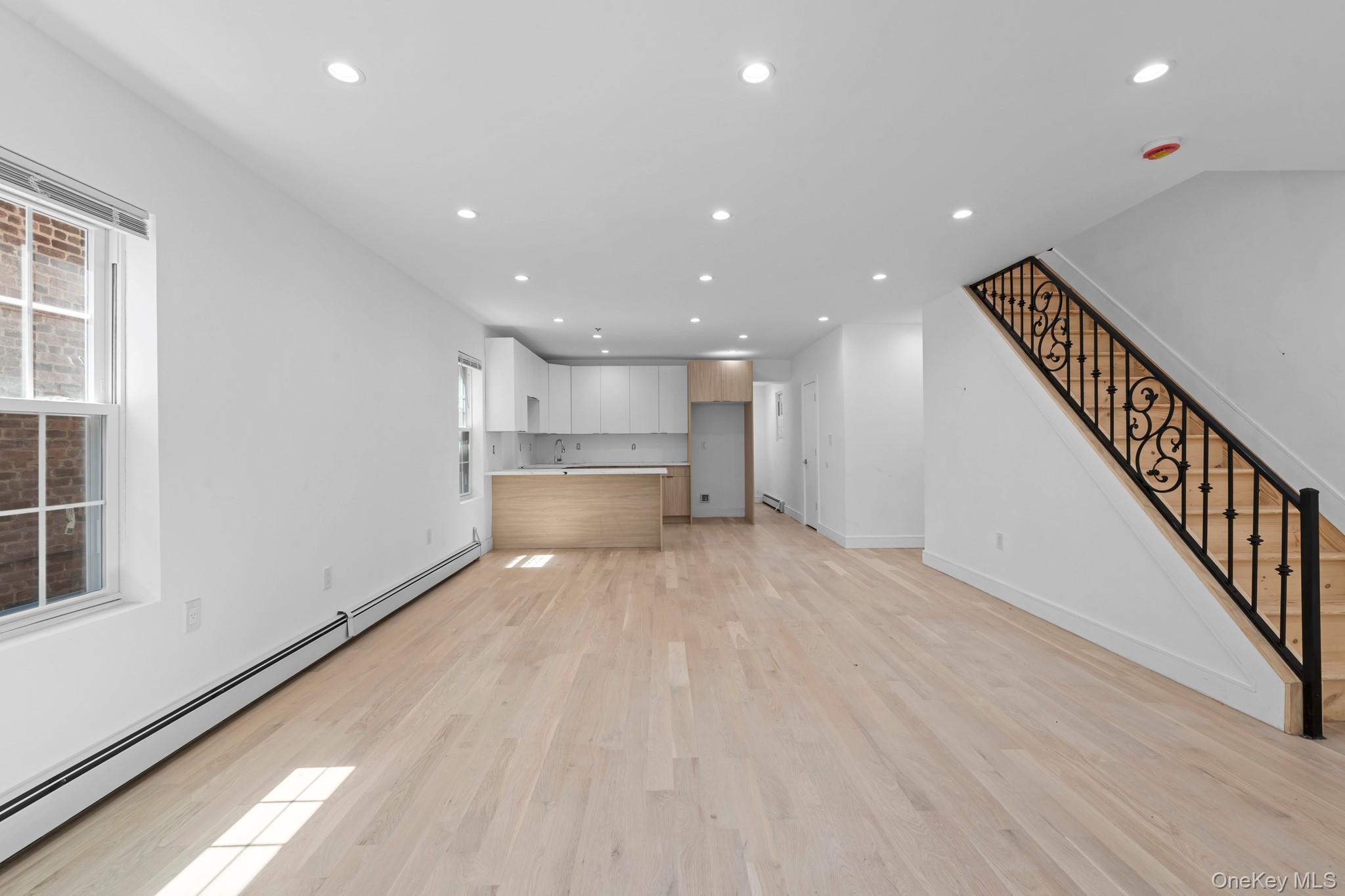 Single Family Westgate Street Queens, NY 11413, MLS-1014629-3