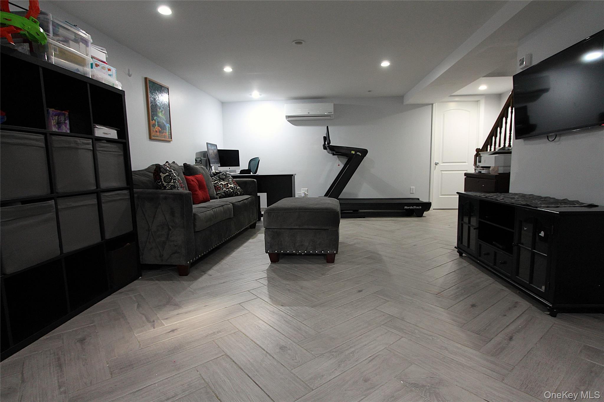Single Family 79th Street  Queens, NY 11379, MLS-1014639-15