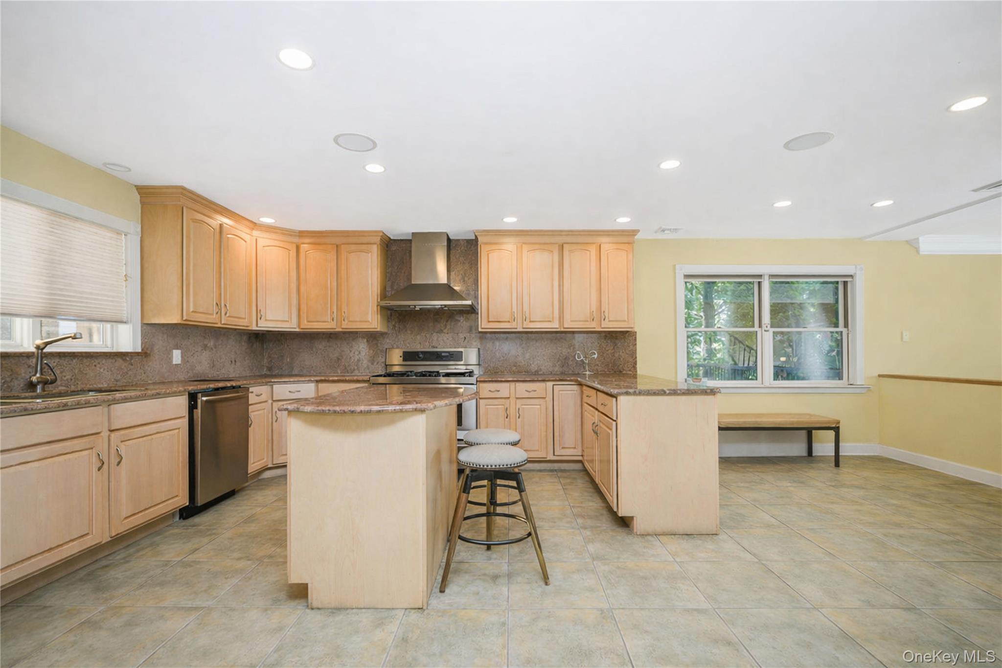 Single Family Diana Staten Island, NY 10304, MLS-1014643-11