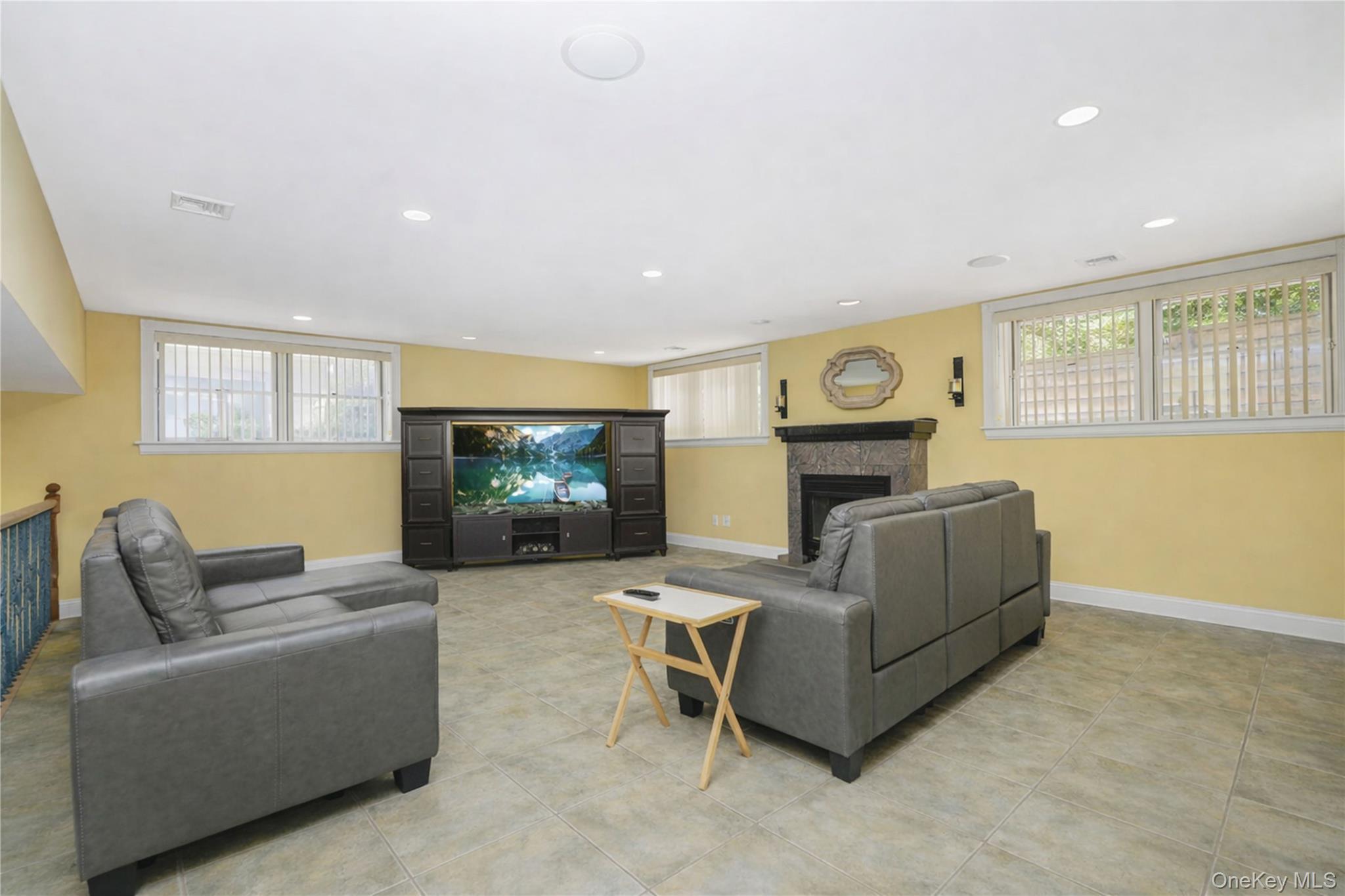 Single Family Diana Staten Island, NY 10304, MLS-1014643-14