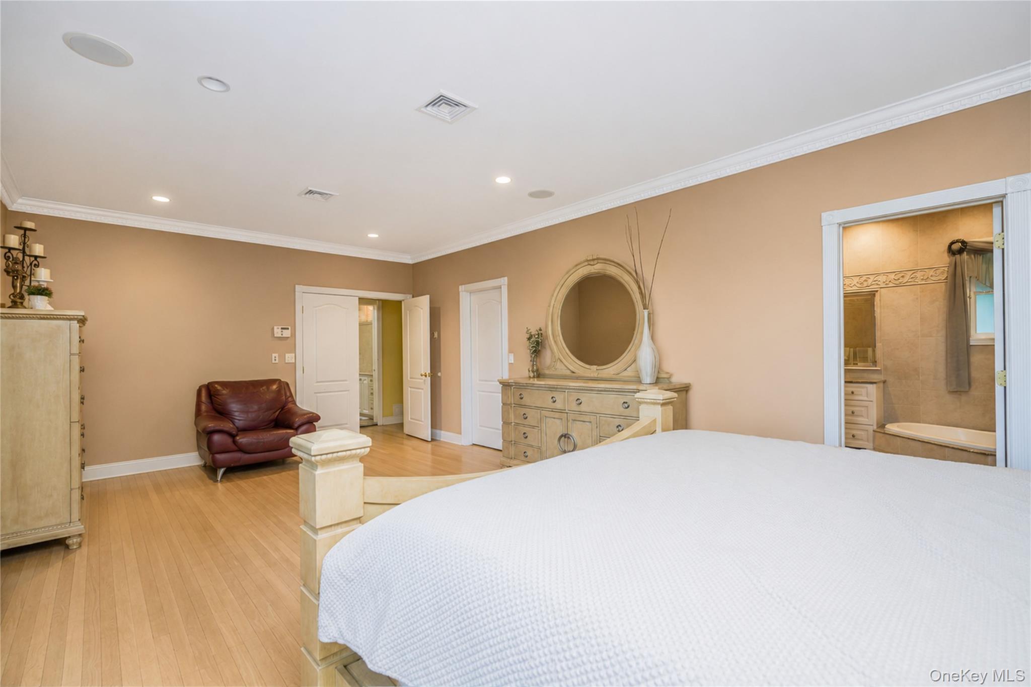 Single Family Diana Staten Island, NY 10304, MLS-1014643-20