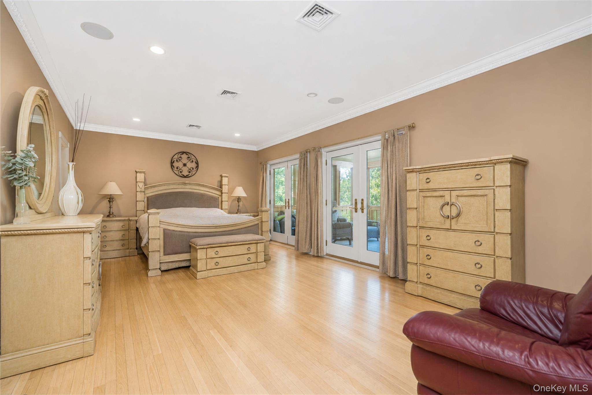 Single Family Diana Staten Island, NY 10304, MLS-1014643-21