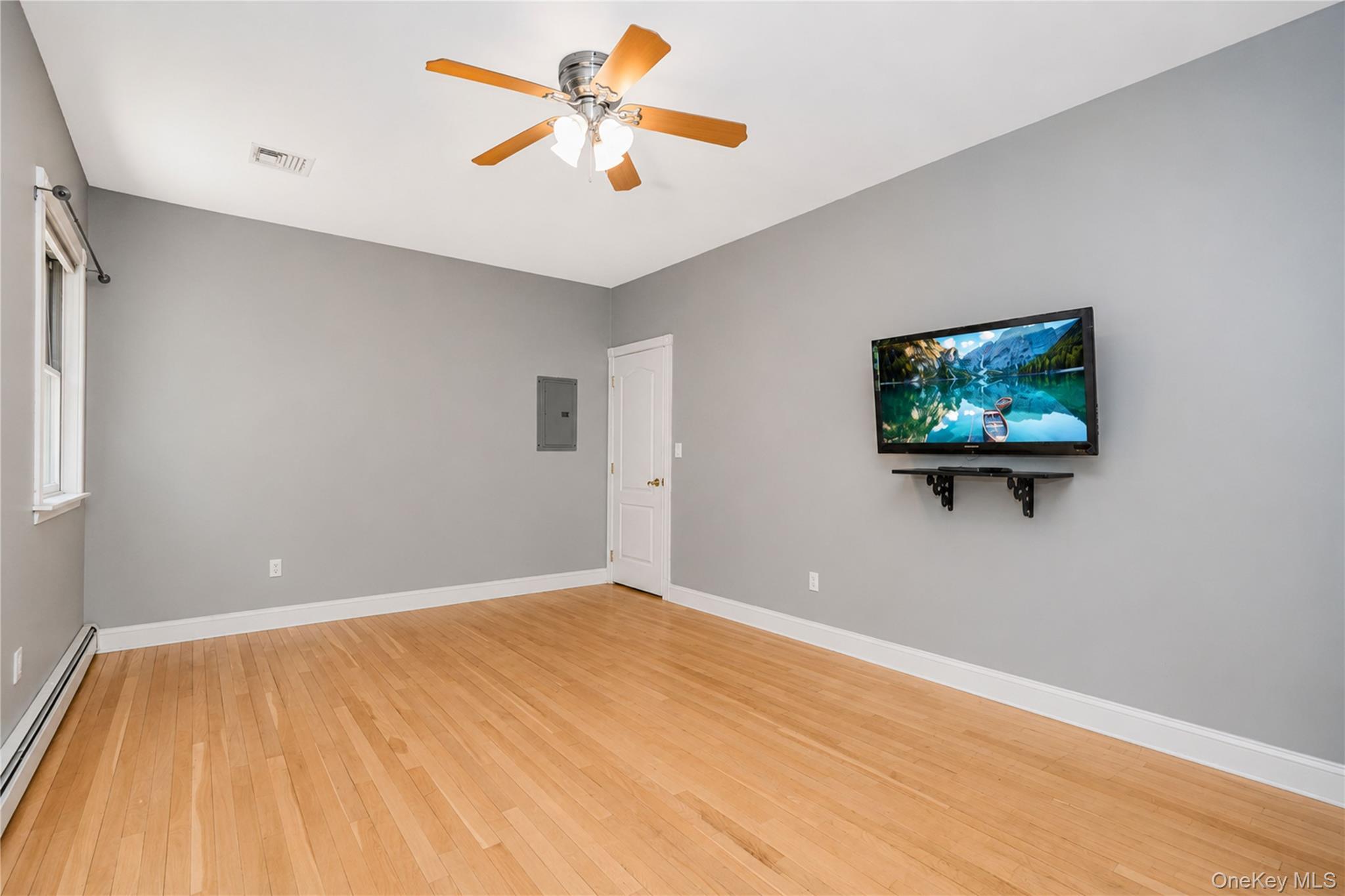 Single Family Diana Staten Island, NY 10304, MLS-1014643-24