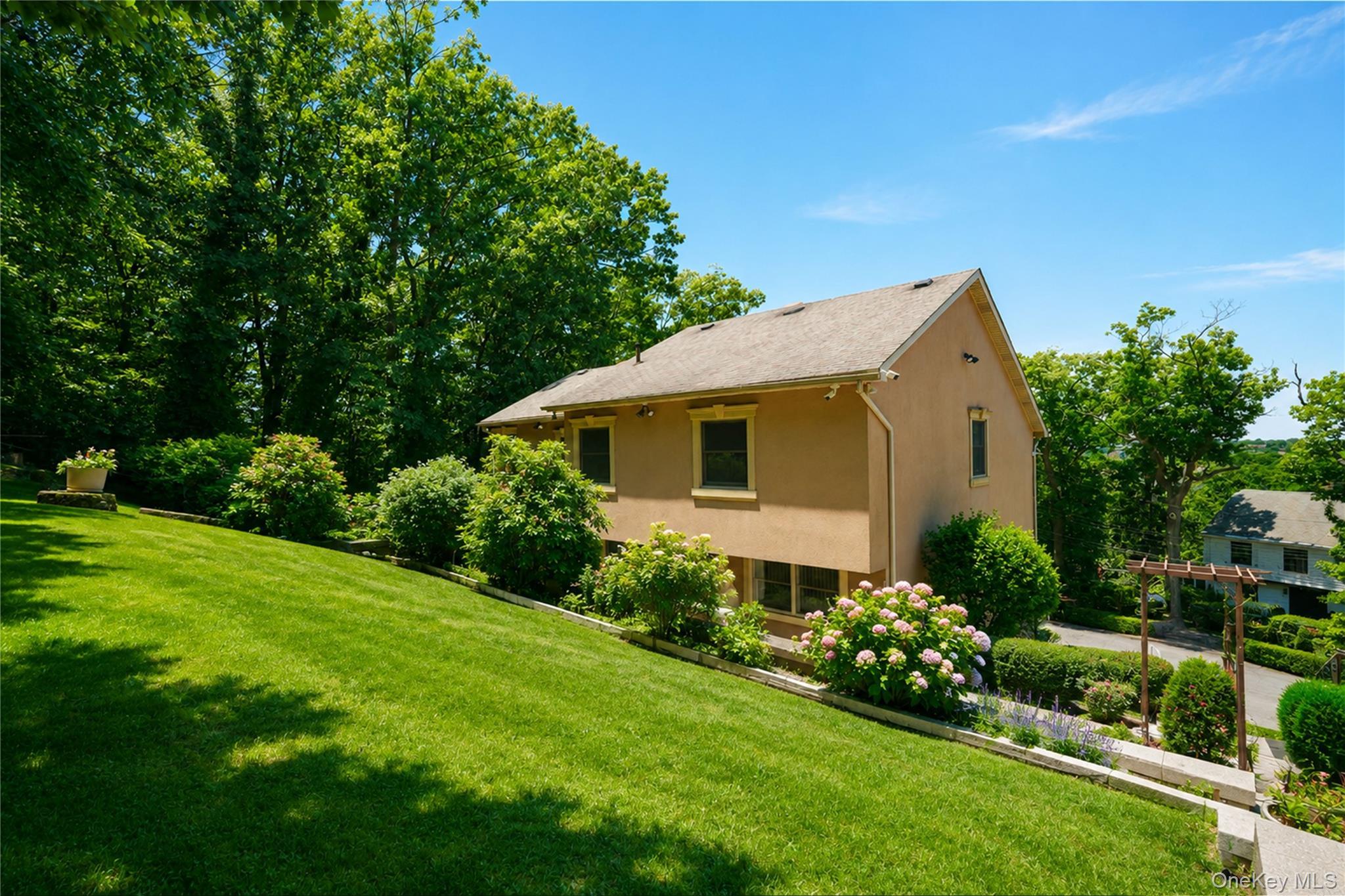 Single Family Diana Staten Island, NY 10304, MLS-1014643-40