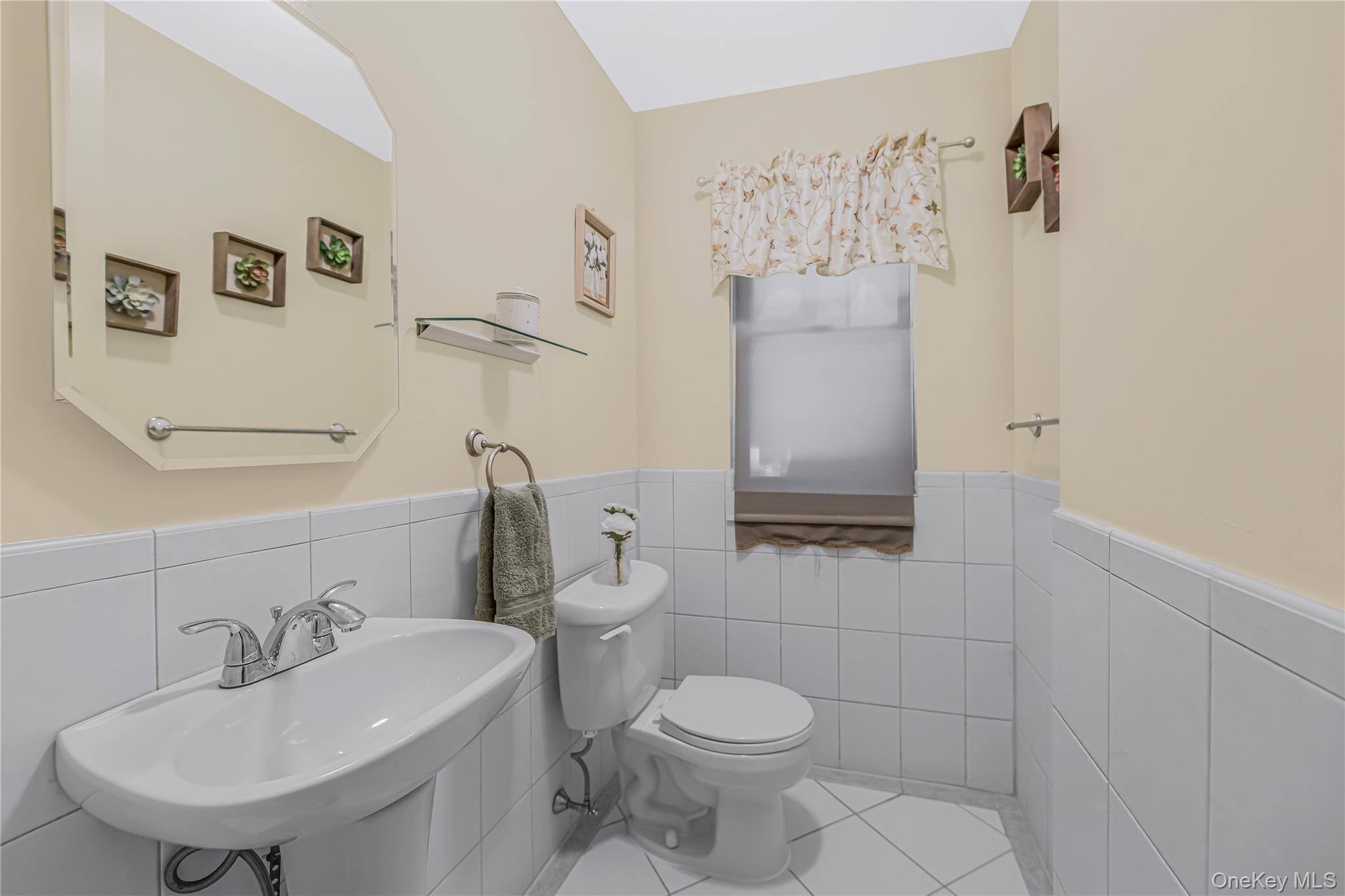 Single Family Midland Avenue  Westchester County, NY 10707, MLS-1014666-11