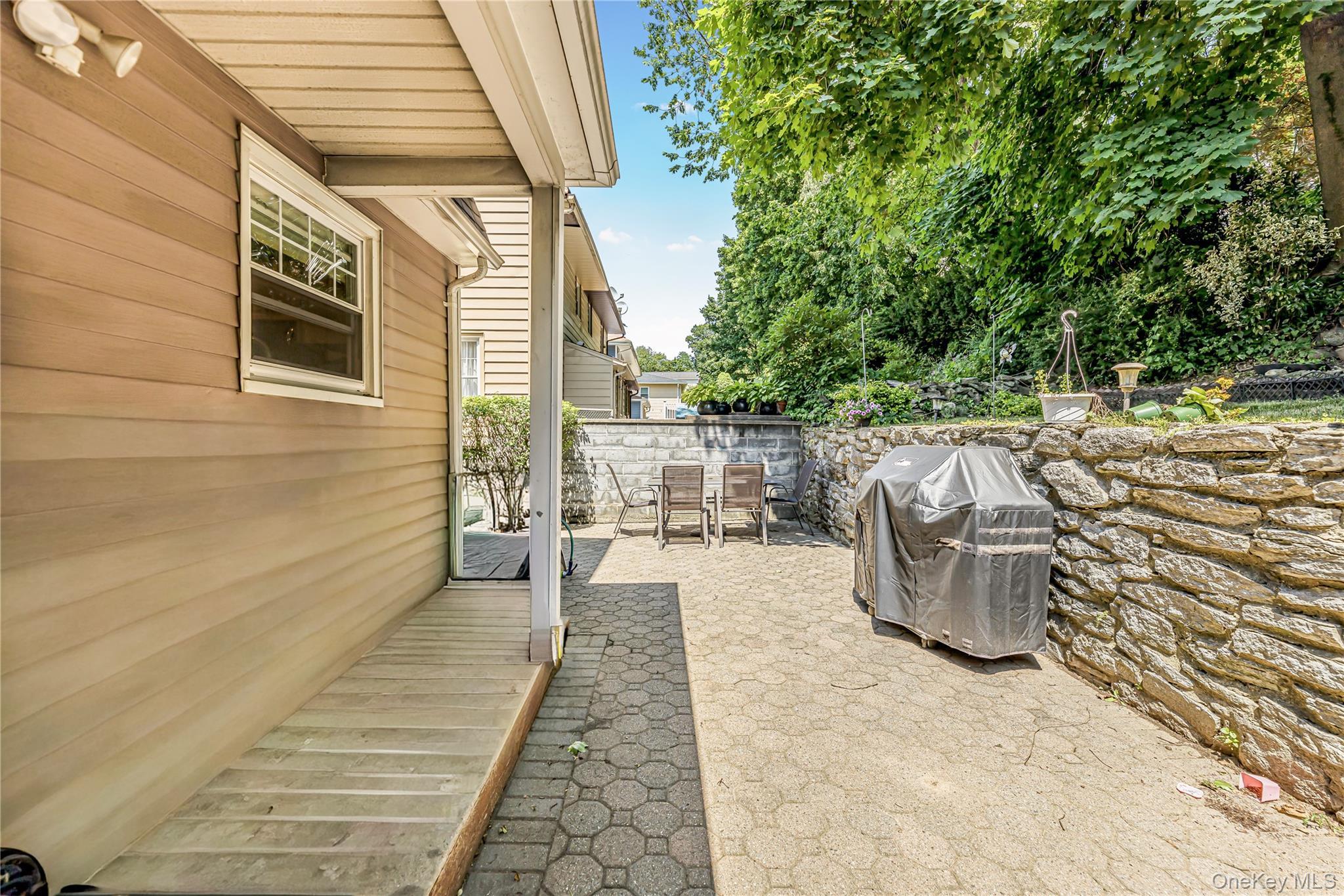 Single Family Midland Avenue  Westchester County, NY 10707, MLS-1014666-21