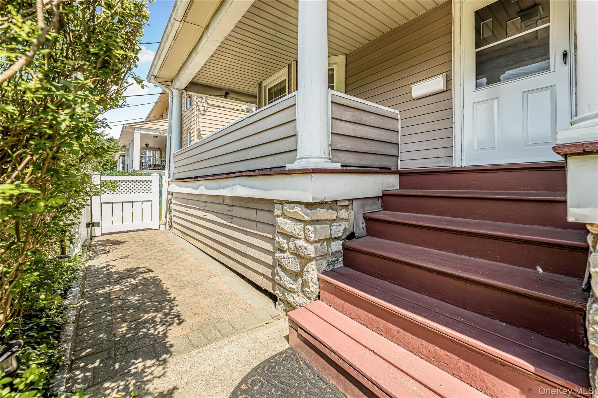 Single Family Midland Avenue  Westchester County, NY 10707, MLS-1014666-25