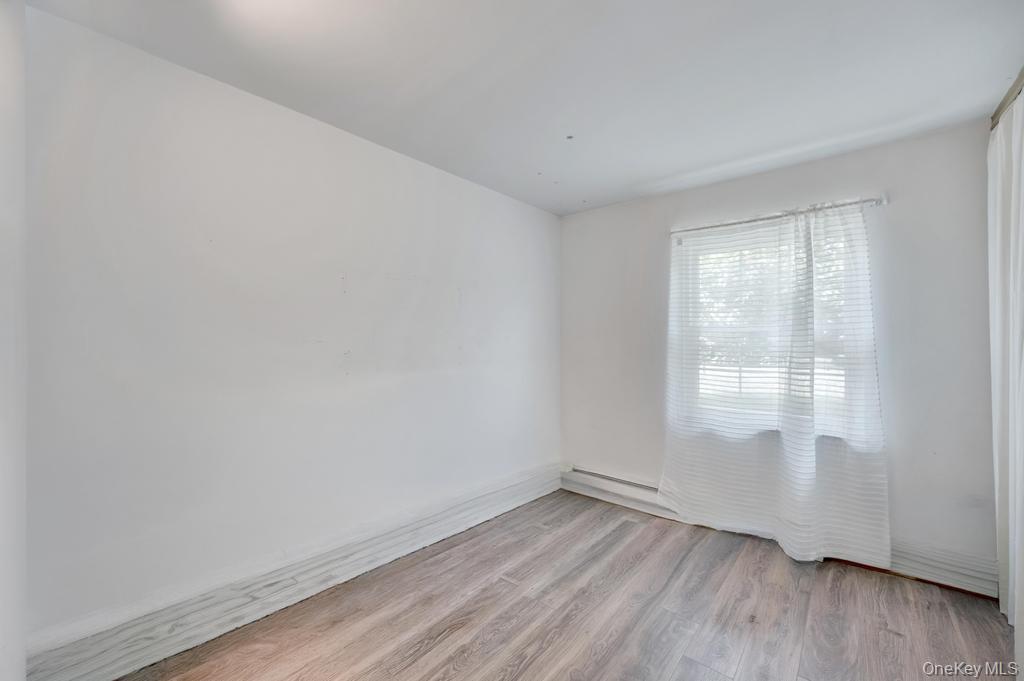 Single Family Megan Court Suffolk County, NY 11713, MLS-1014685-13