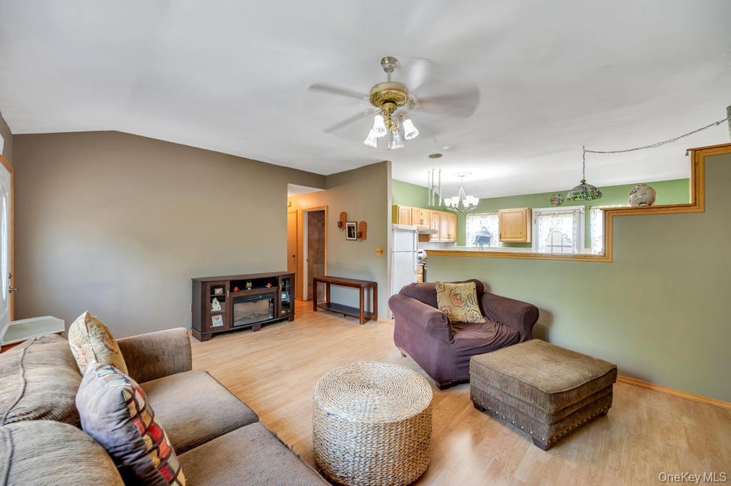 Single Family Megan Court Suffolk County, NY 11713, MLS-1014685-5