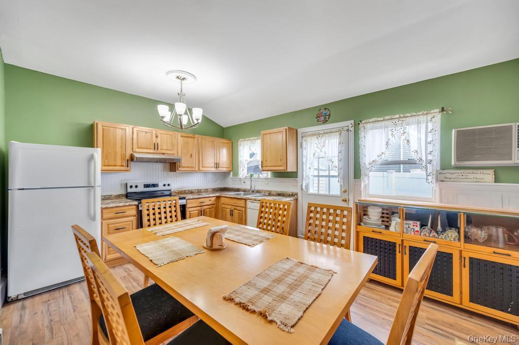 Single Family Megan Court Suffolk County, NY 11713, MLS-1014685-7