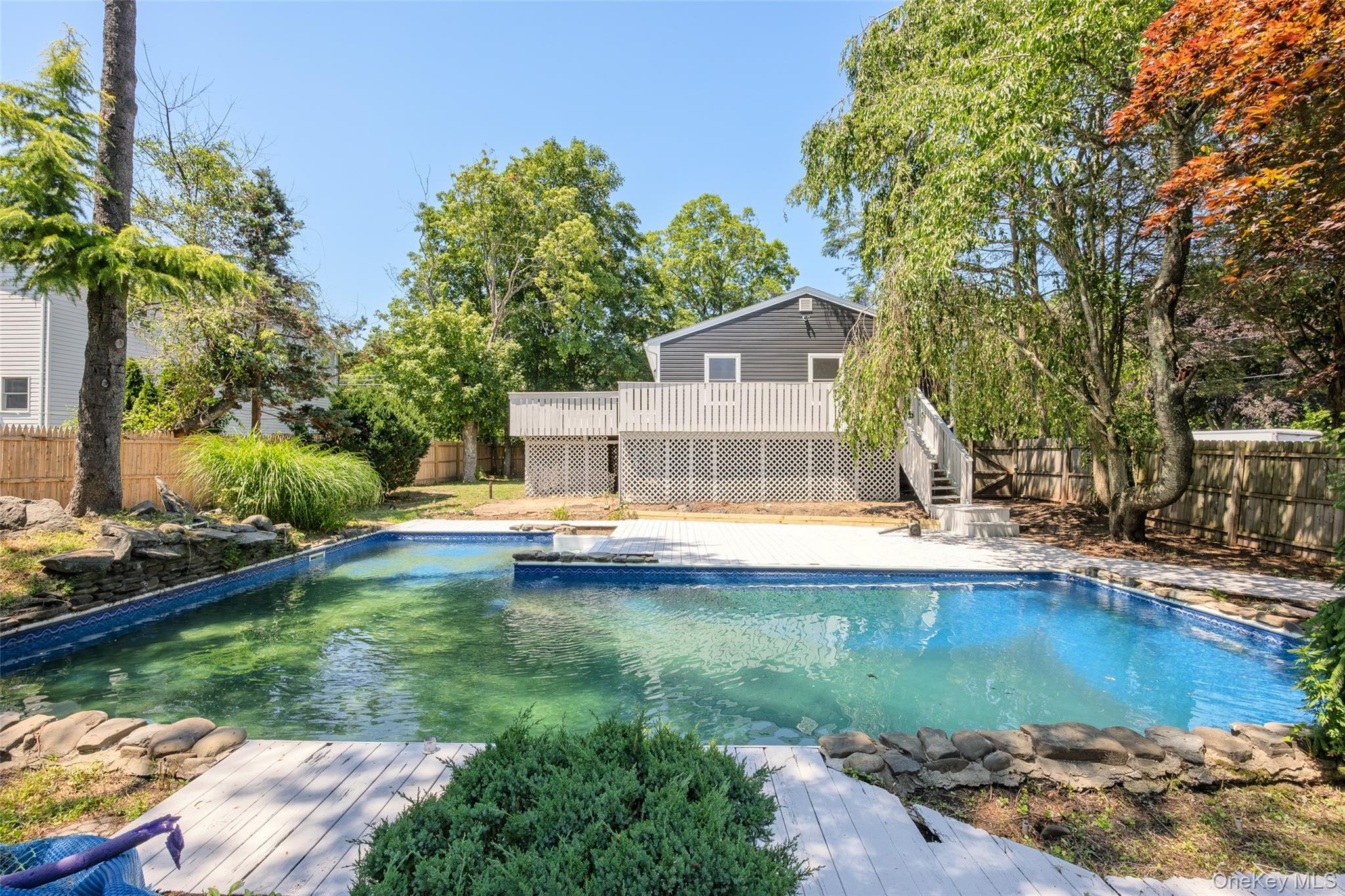 Single Family John Street N  Suffolk County, NY 11786, MLS-1014690-42