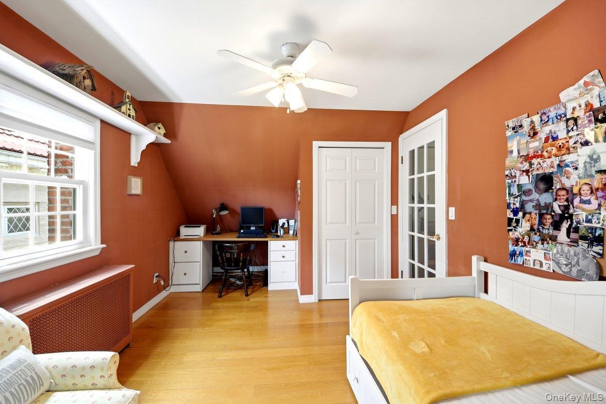 Single Family Graff  Bronx, NY 10465, MLS-1014694-13