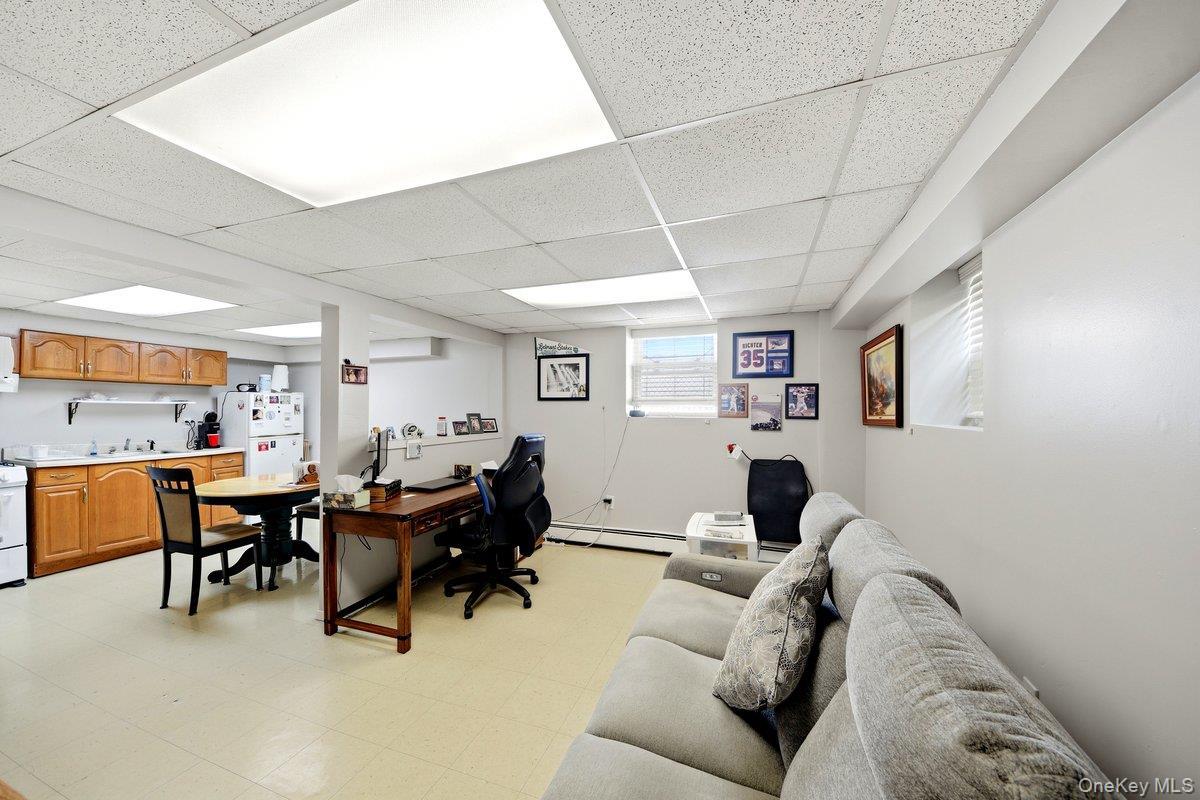 Single Family Graff  Bronx, NY 10465, MLS-1014694-18