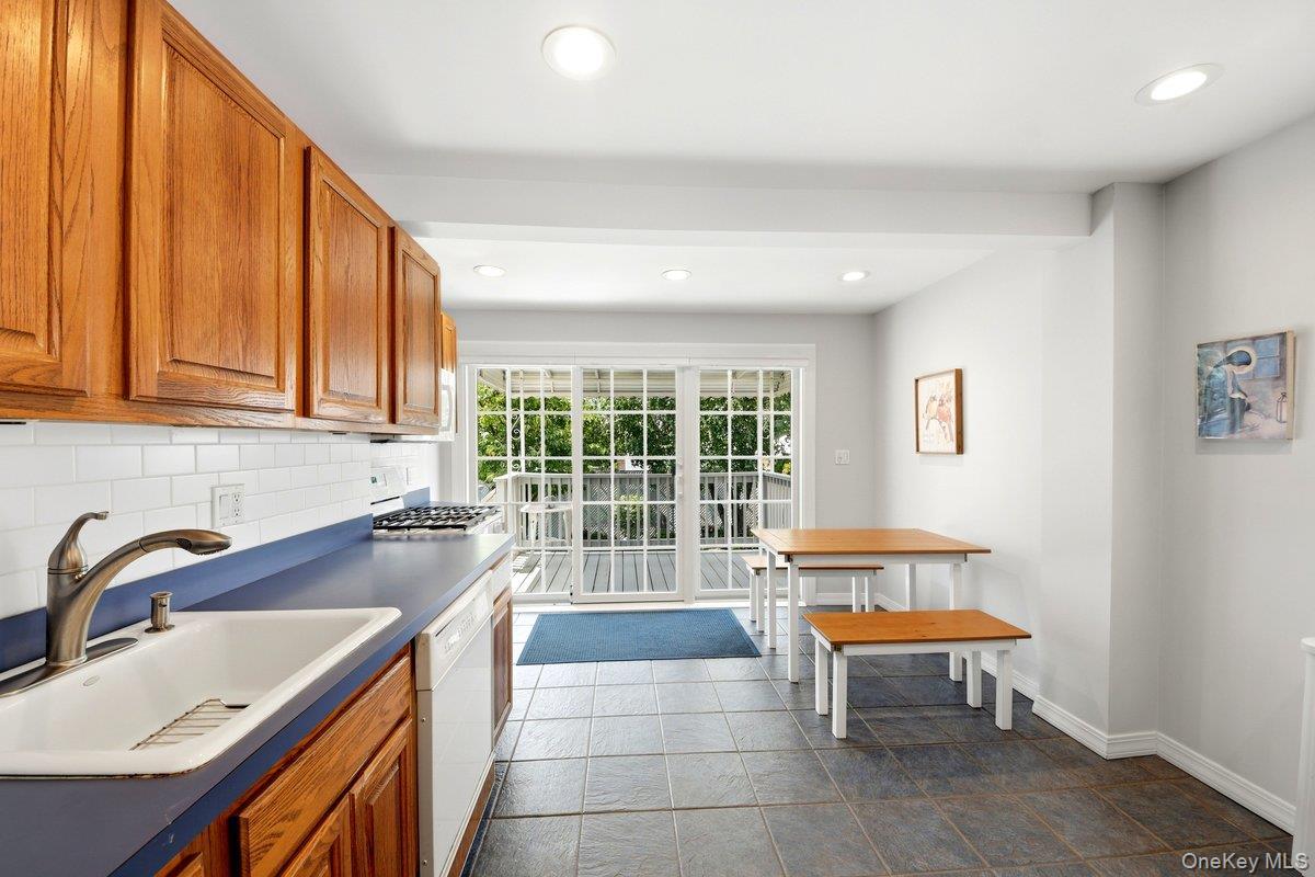 Single Family Graff  Bronx, NY 10465, MLS-1014694-6