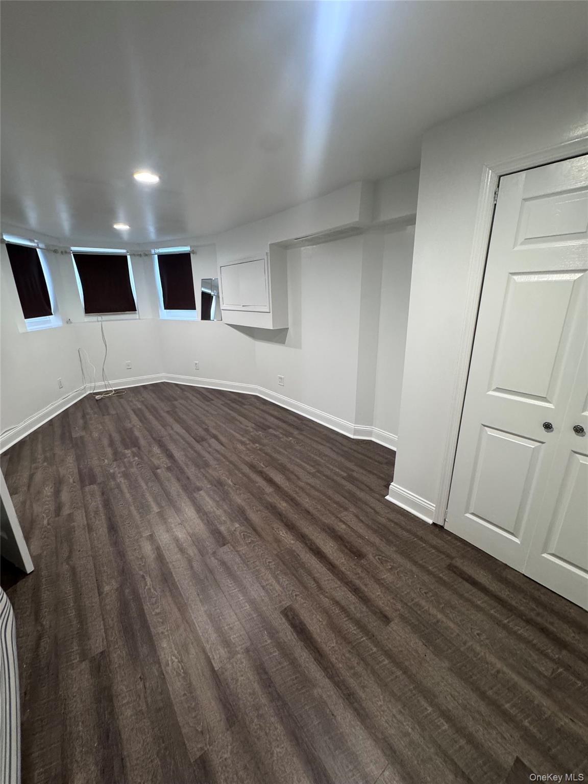 Single Family 74th Avenue  Queens, NY 11385, MLS-1014702-4