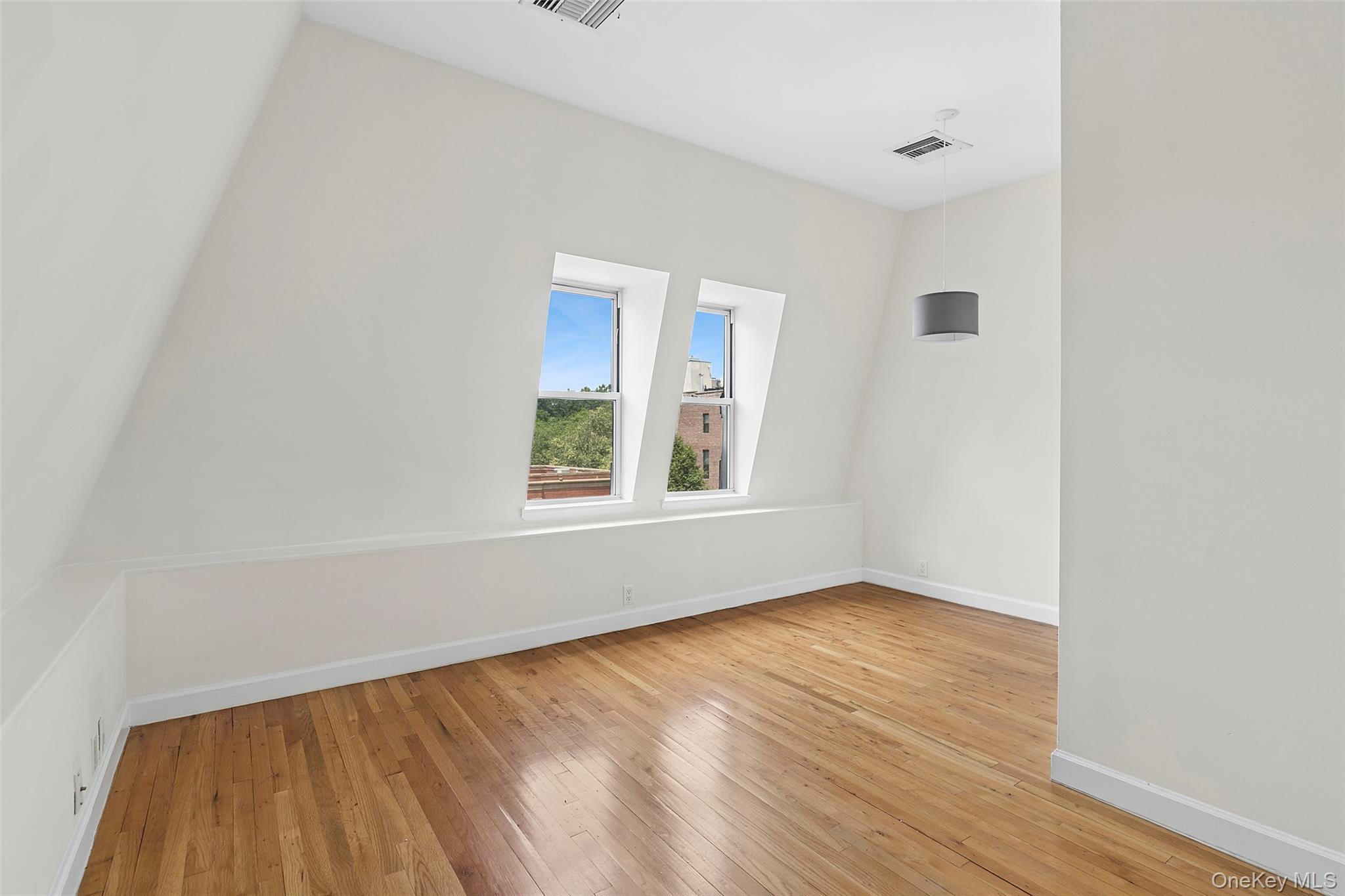 Single Family 5th  Manhattan, NY 10035, MLS-1014715-12