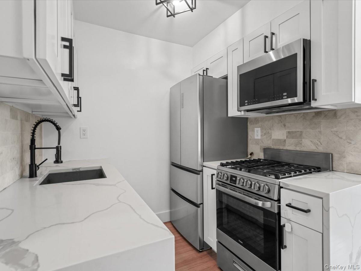 Single Family 9th Avenue  Queens, NY 11356, MLS-1014729-25