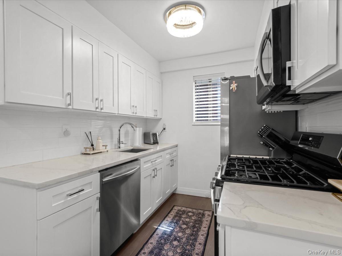 Single Family 9th Avenue  Queens, NY 11356, MLS-1014729-5